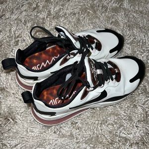 Nike Air Max 270 React Women's Shoes Barely Rose CU4752-100 Size 9